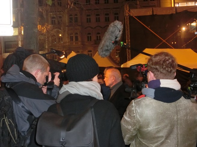 83A8DB5B-081B-40B4-B1B9-469A209260A1